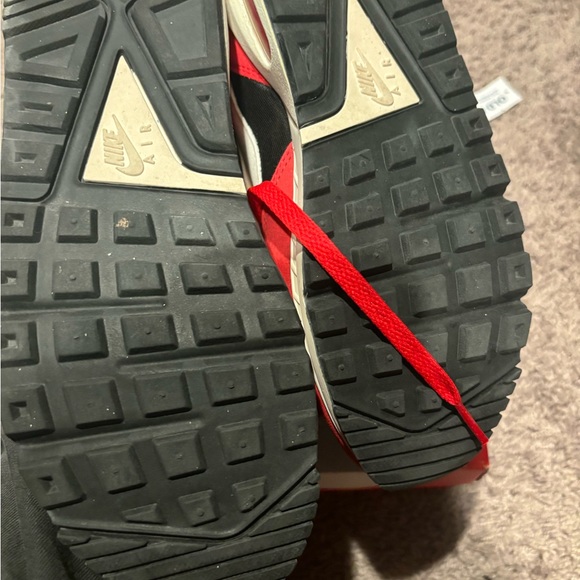 Women’s Nike air max - Picture 2 of 3